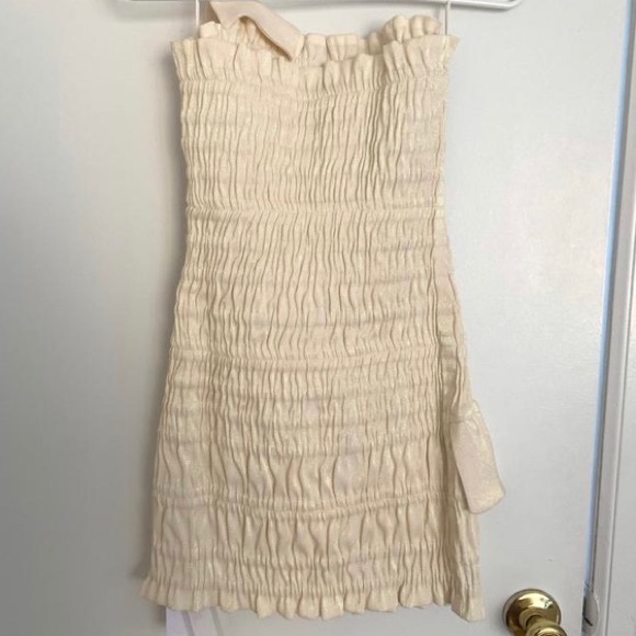 AREA**Ivory Ruched Lame Cocktail Dress*Large $980 - Picture 8 of 12